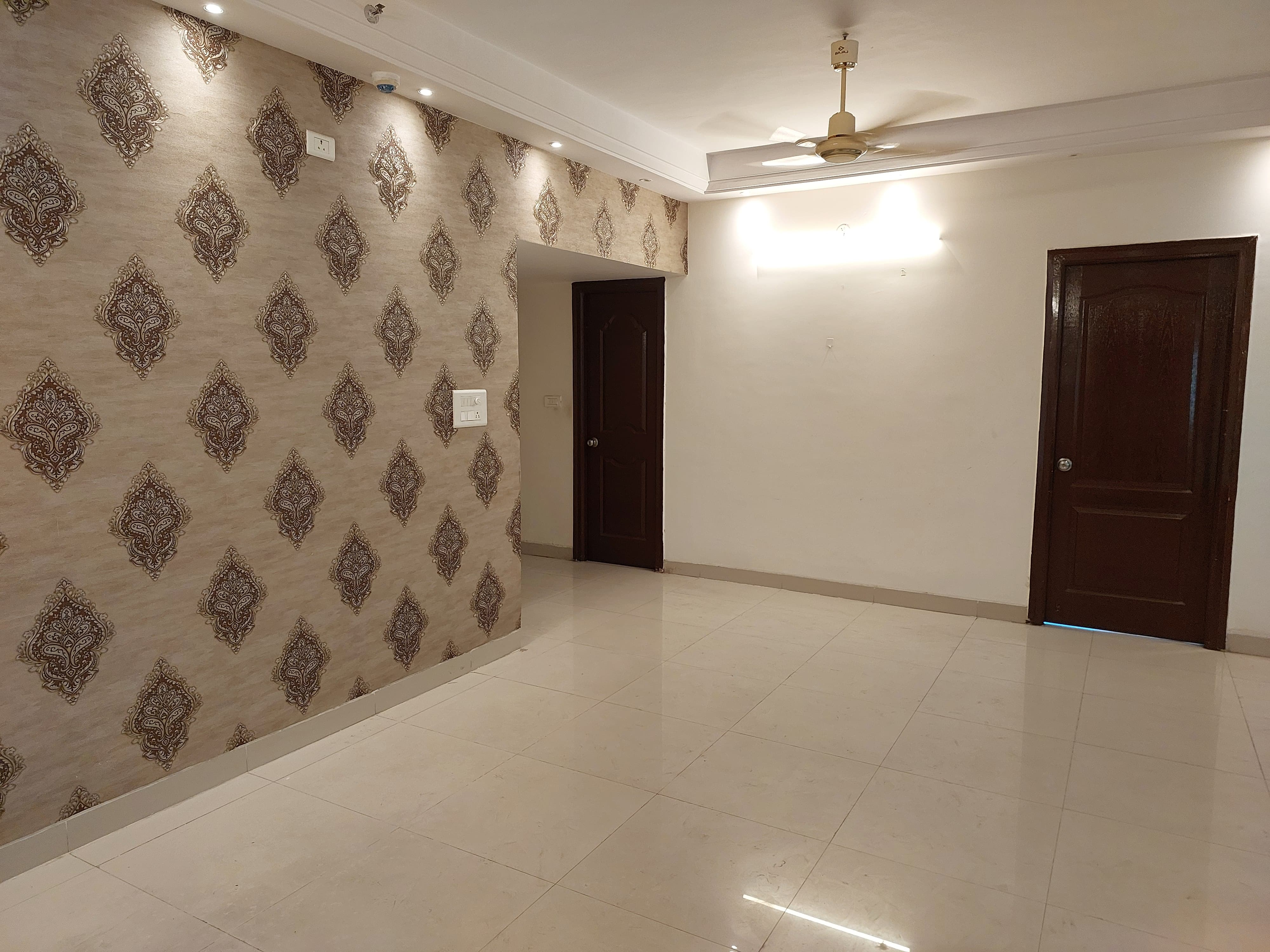Rental 3 Bedroom 1700 Sq.Ft. Apartment in Manjeera Majestic Homes