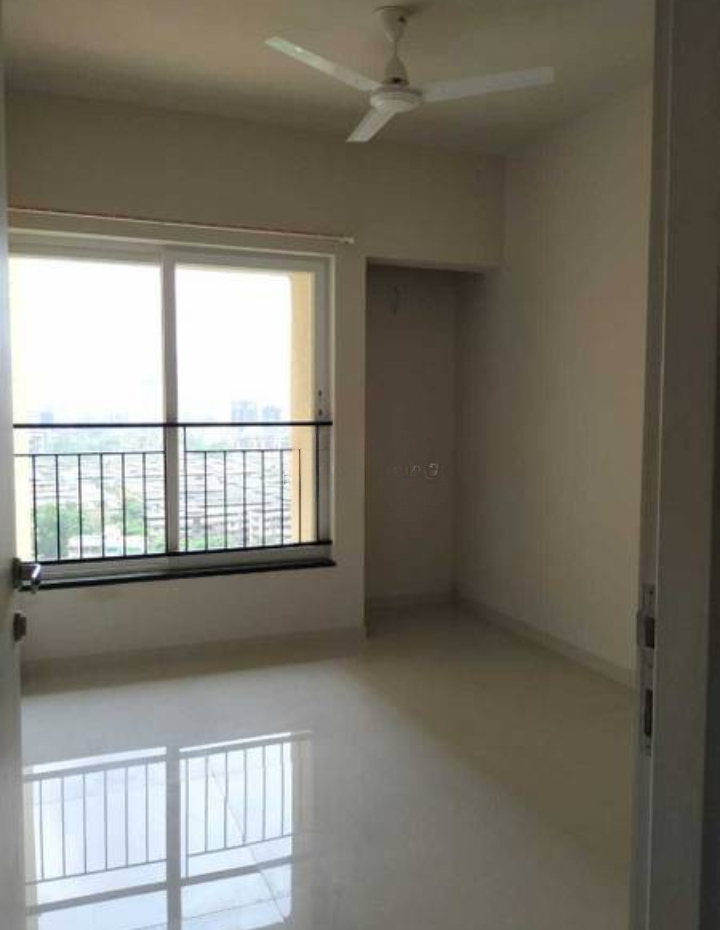 Rental 2 Bedroom 624 Sq.Ft. Apartment in Rustomjee Urbania, Majiwada