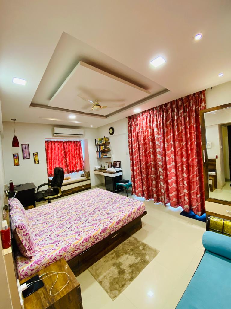 Rental 4 Bedroom 2700 Sq.Ft. Penthouse in Kolte Patil Green Groves