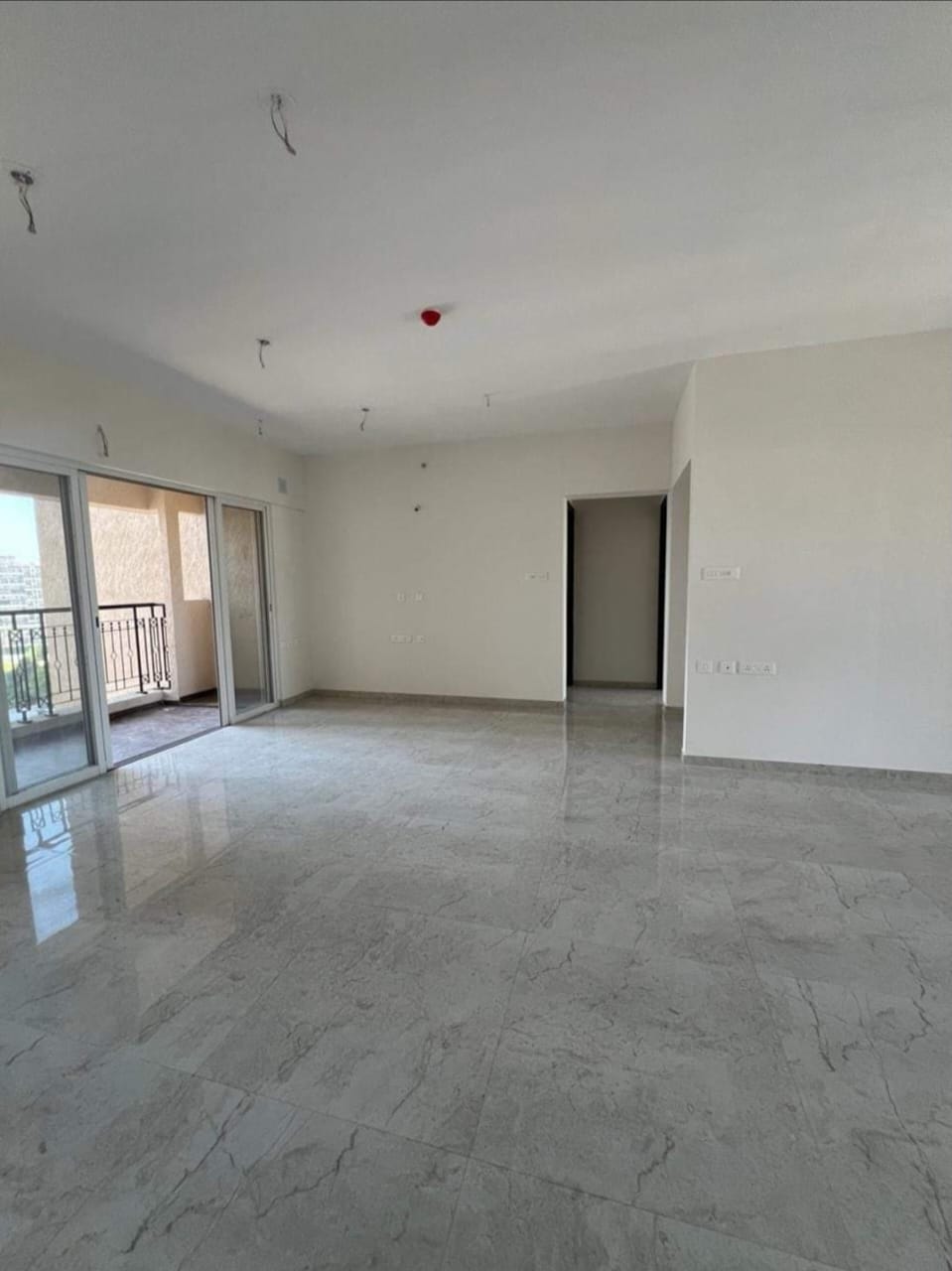 3.5 BHK + Extra Room 2100 Sq.Ft. Apartment in Raheja Vistas Premiere