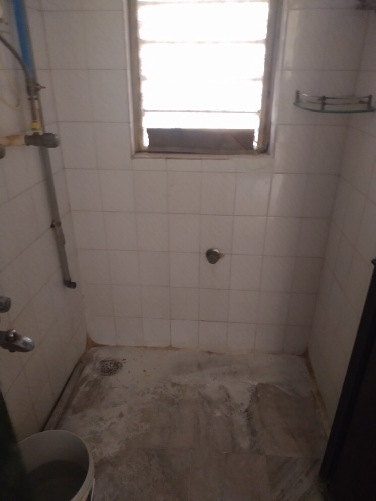 Bathroom, la-creme-chs 1 Bedroom 550 Sq.Ft. Apartment In Andheri East Mumbai 6571614