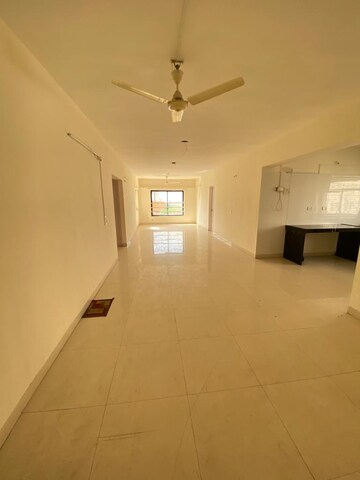 Room in 3.5 BHK Apartment at Salunkhe Vihar Society – for Sale