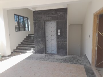 रेसिडेन्शियल फ्लॅट वर्ग फुट फॉर रेंट इन बेंसन टाउन बैंगलोर  6572412