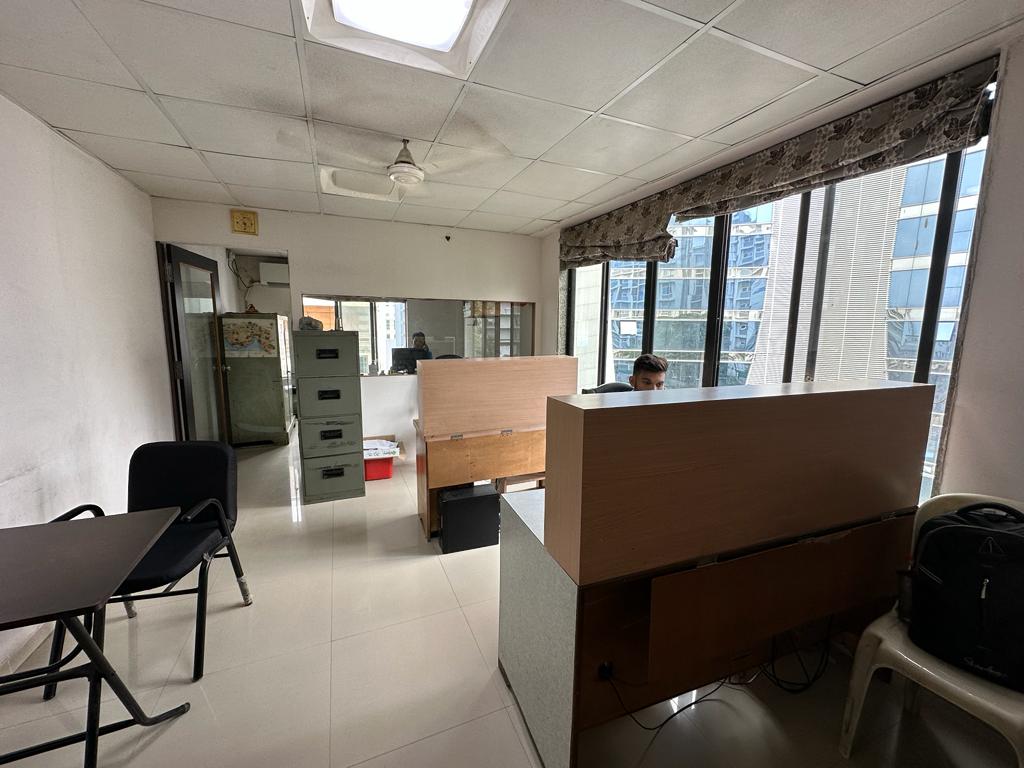 Commercial Office Space 510 Sq.Ft. For Resale in Alkapuri Vadodara  6573059