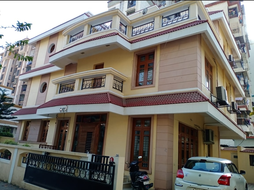 Resale 5 Bedroom 800 Sq.ft. Independent House In Rander Road Surat 