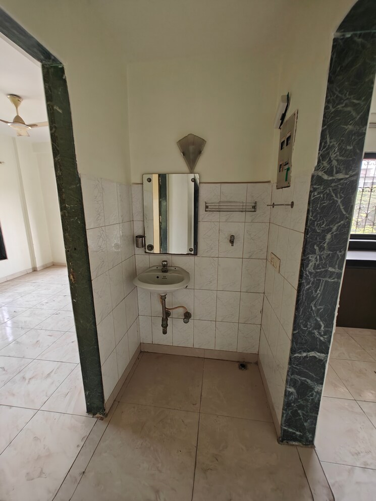 Bathroom, neelsidhi-paradise 3 Bedroom 1600 Sq.Ft. Apartment In Nerul Navi Mumbai 6573791