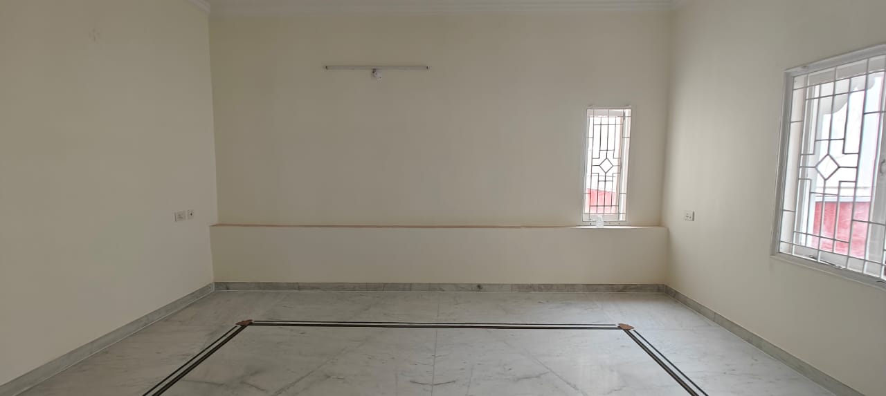 Rental 4 Bedroom 8000 Sq.Ft. Independent House in Banjara Hills