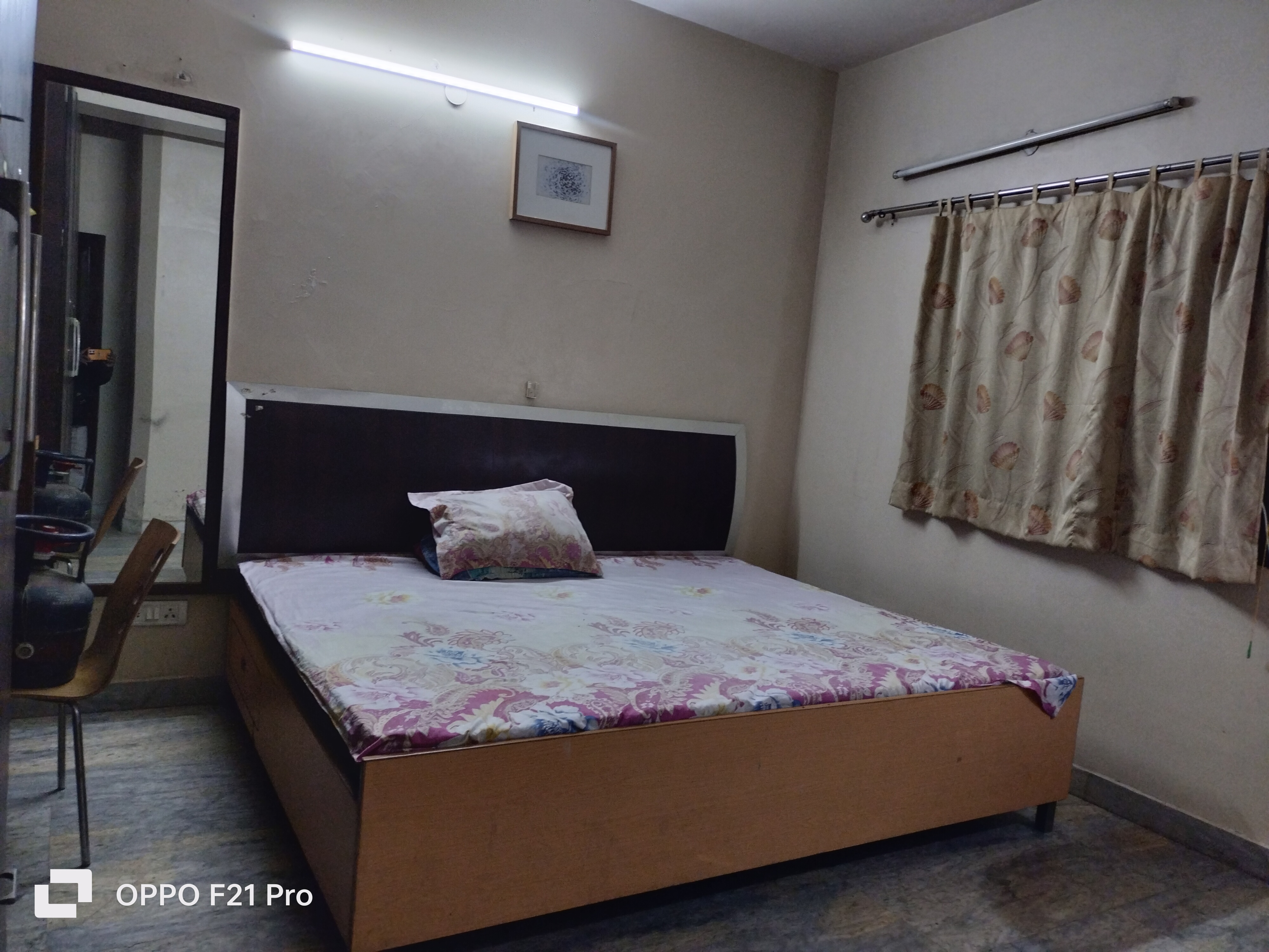 Rental 1 RK 350 Sq.Ft. Apartment in RWA Khirki Extension Block R