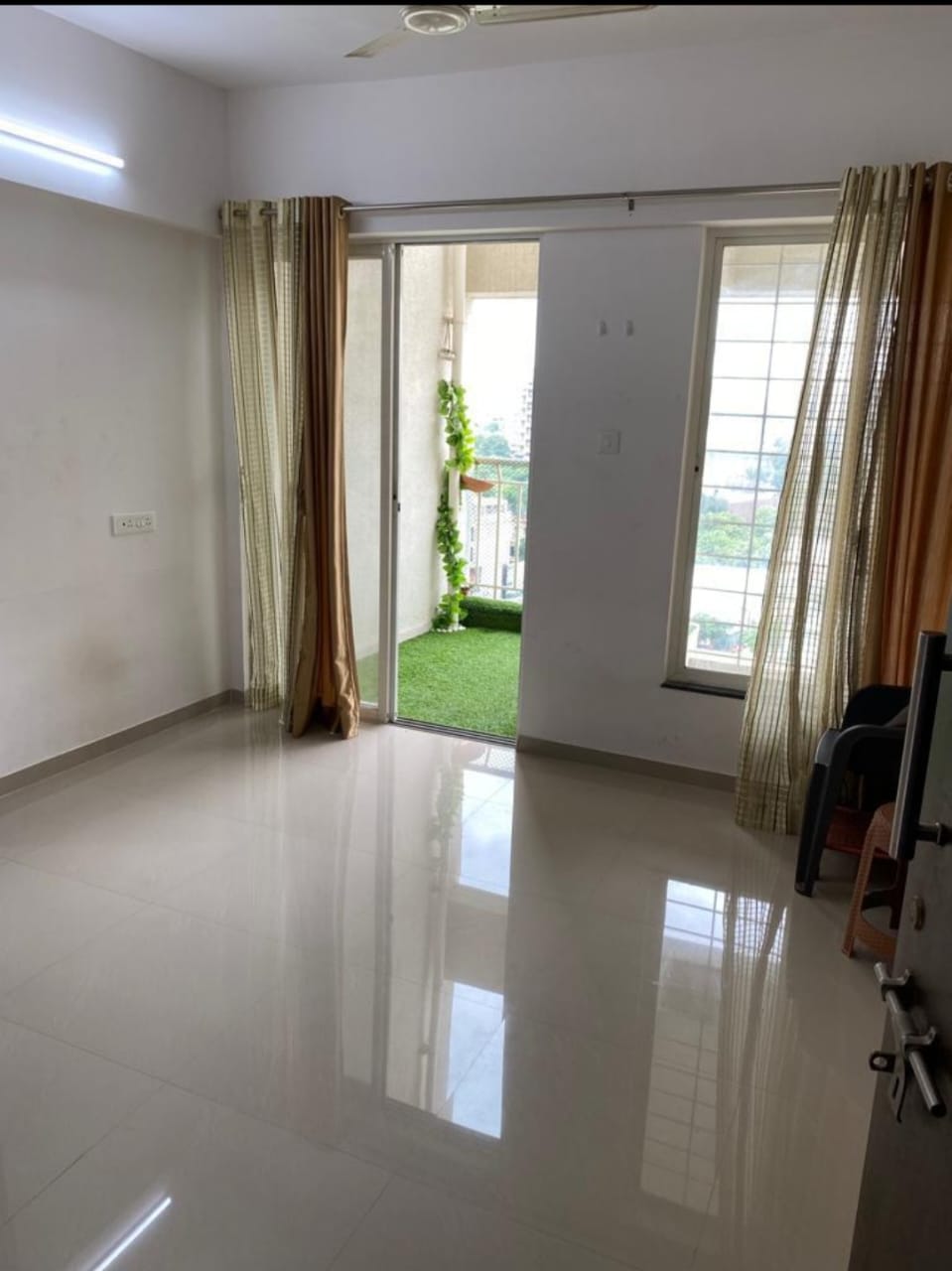 1 BHK Apartment For Sale in Mantra Essence
