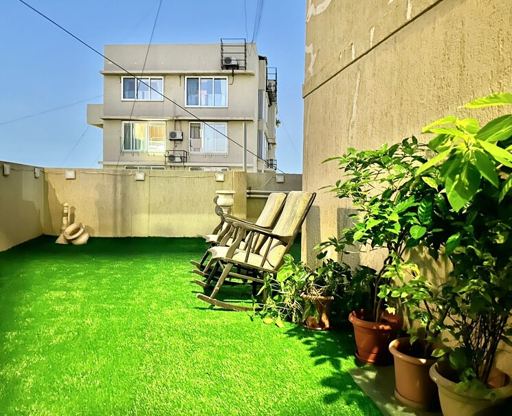 Balcony, prakash-two-roses 4 Bedroom 1950 Sq.Ft. Apartment In Bandra West Mumbai 6577338