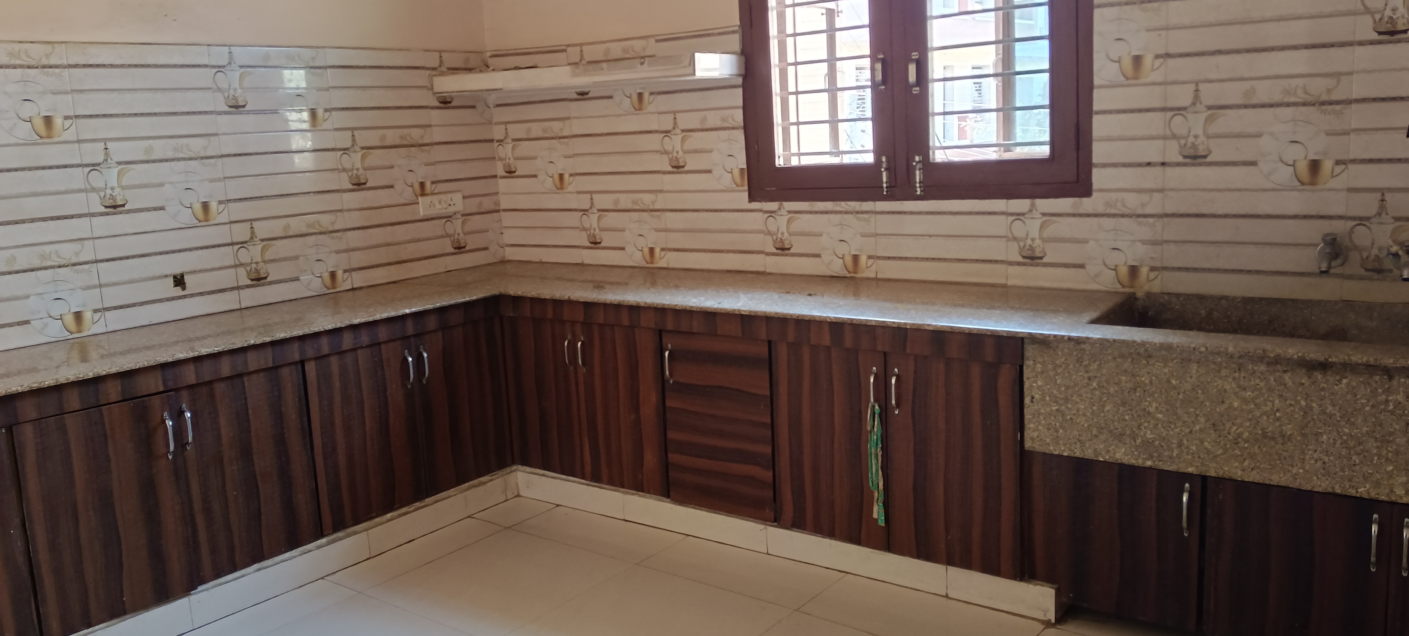 Rental 2 Bedroom 300 Sq.Ft. Independent House in Vip Road Zirakpur