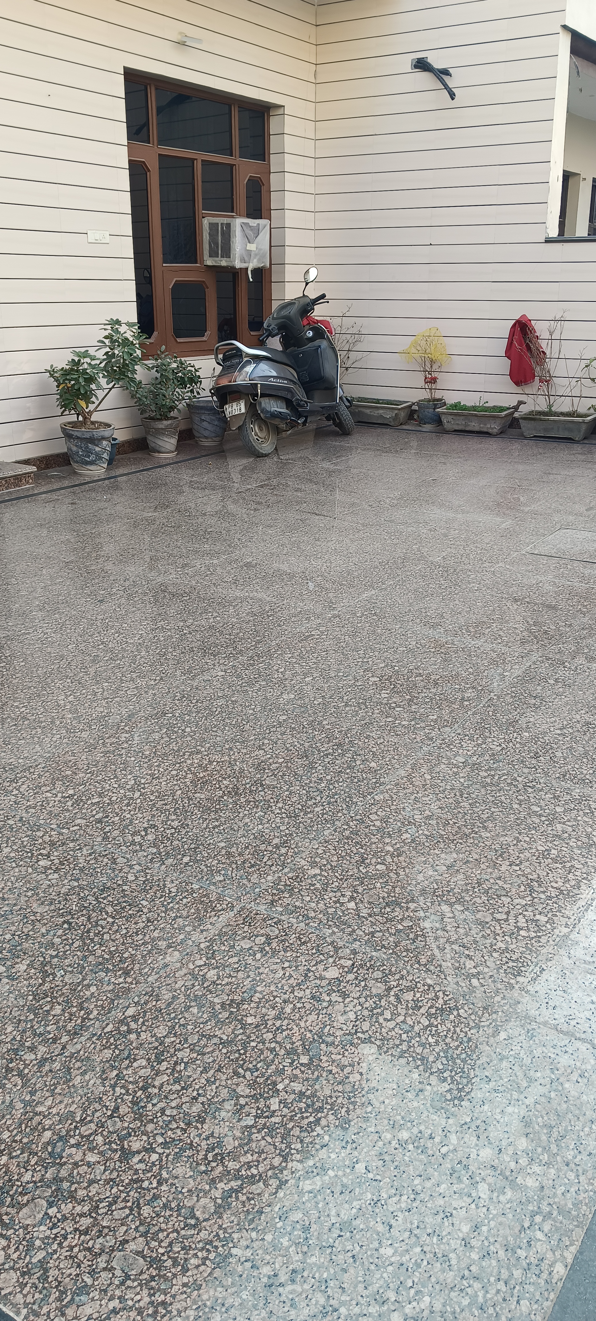 Rental 2 Bedroom 300 Sq.Ft. Independent House in Vip Road Zirakpur