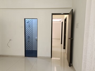 Room in 2 BHK Apartment at Sector 8 Pushpak Nagar – for Sale
