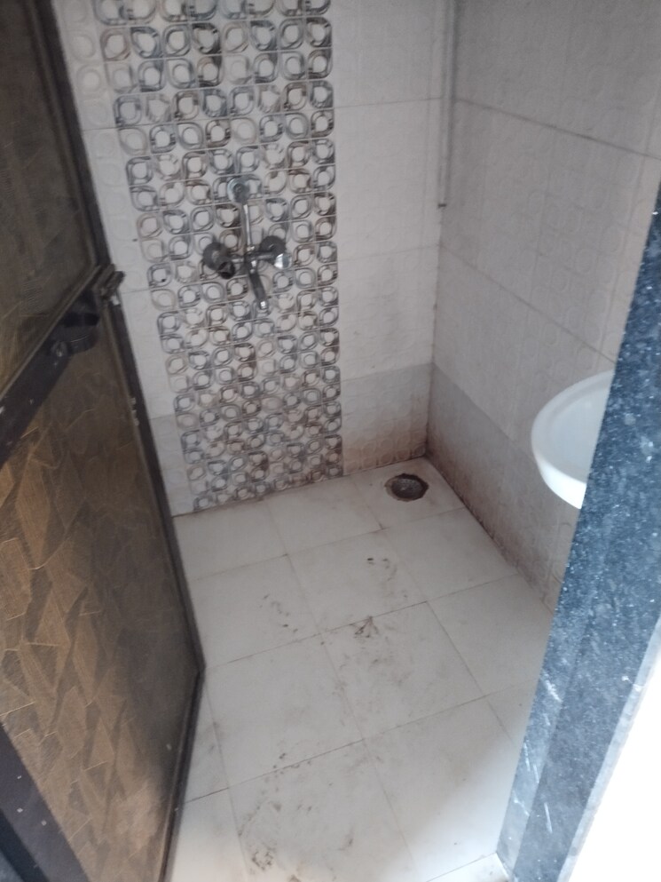 Bathroom, tulsi-chs-karanjade 1 Bedroom 650 Sq.Ft. Apartment In Karanjade Navi Mumbai 6587001