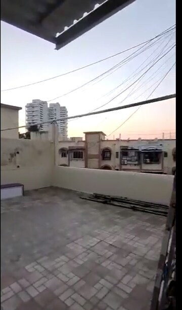 Terrace in 2 BHK Apartment at Andheri West – for Rent