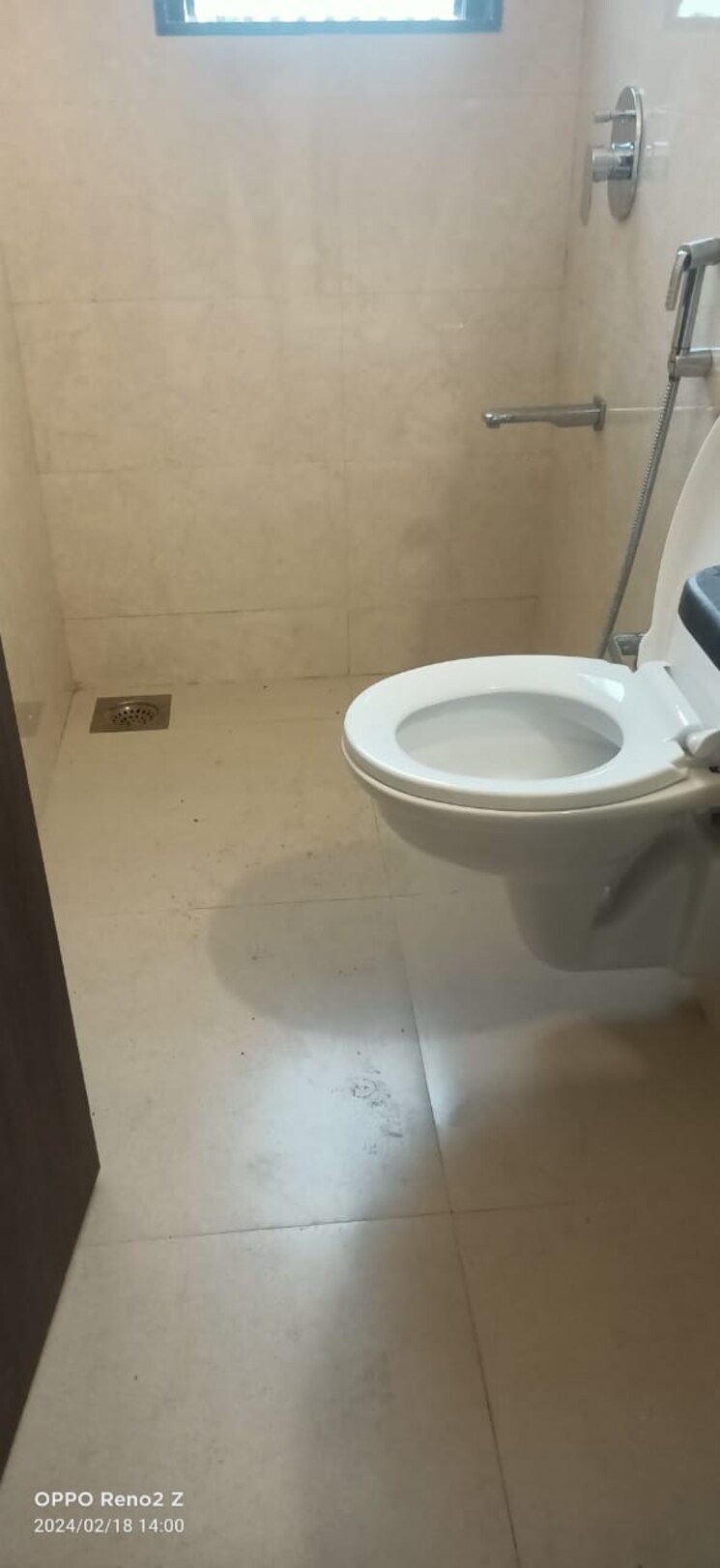 Bathroom, hdil-metropolis-residences 3 Bedroom 1631 Sq.Ft. Apartment In Andheri West Mumbai 6590335