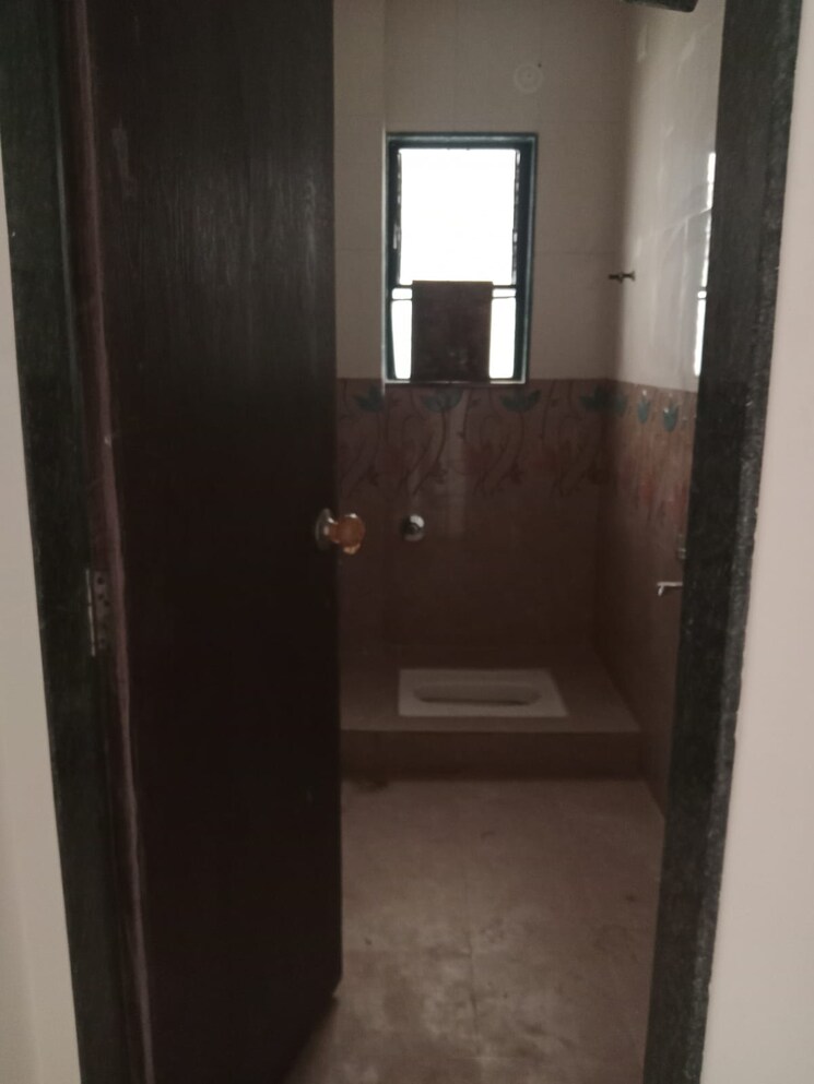Bathroom, nisarg-darshan-society 3 Bedroom 1400 Sq.Ft. Apartment In Nigdi Pune 6590964