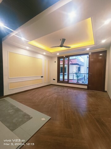 4 BHK Builder Floor For Sale in Chattarpur