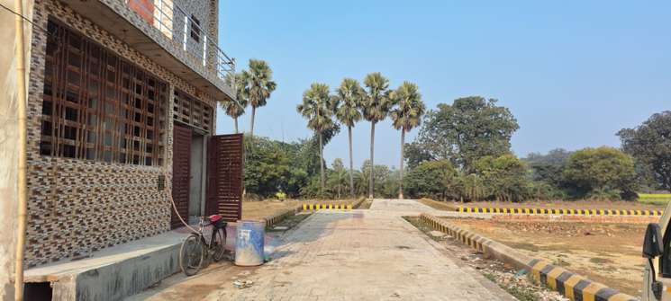 Kanpur Road Property's
