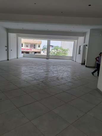 Commercial Showroom 7500 Sq.Ft. For Rent In Puthuppally Kottayam 6592234