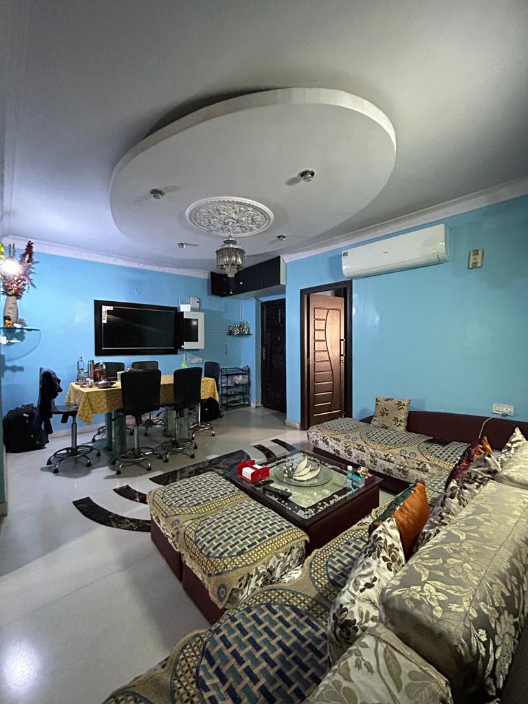 213+ 3 BHK Flats for sale near Safalya Shopping Centre, Frazer Town