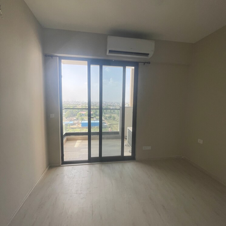 Room, m3m-skywalk 3 Bedroom 2018 Sq.Ft. Apartment In Sector 74 Gurgaon 6596532