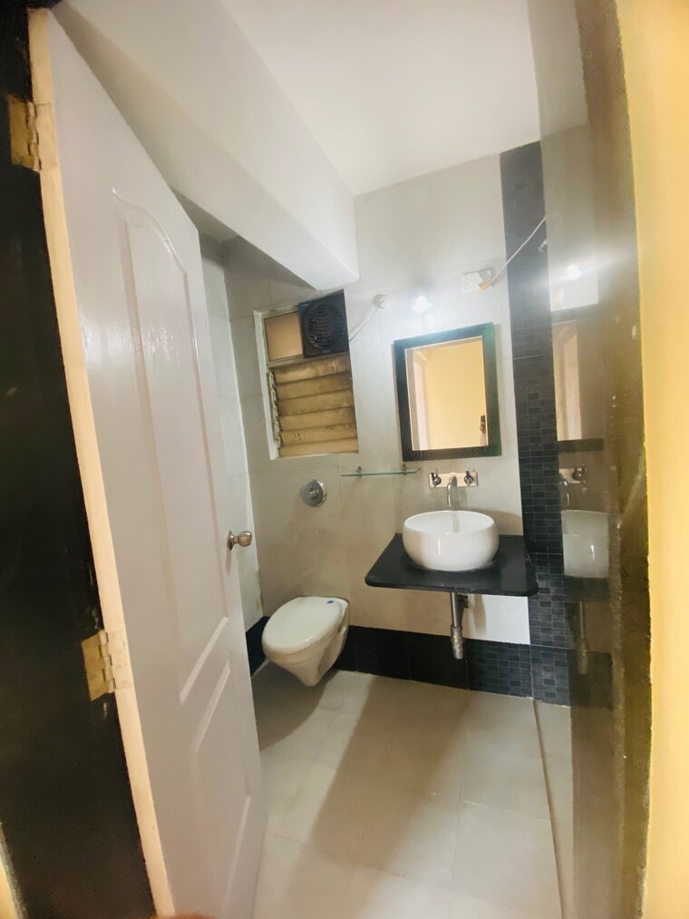 Bathroom, vedant-kingston-atlantis 1 Bedroom 550 Sq.Ft. Apartment In Nibm Annexe Pune 5829053