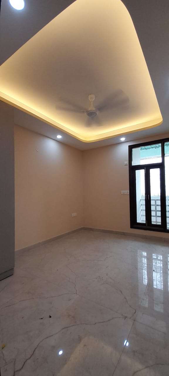 2 BHK Builder Floor For Rent in Freedom Fighters Enclave Delhi 6598212