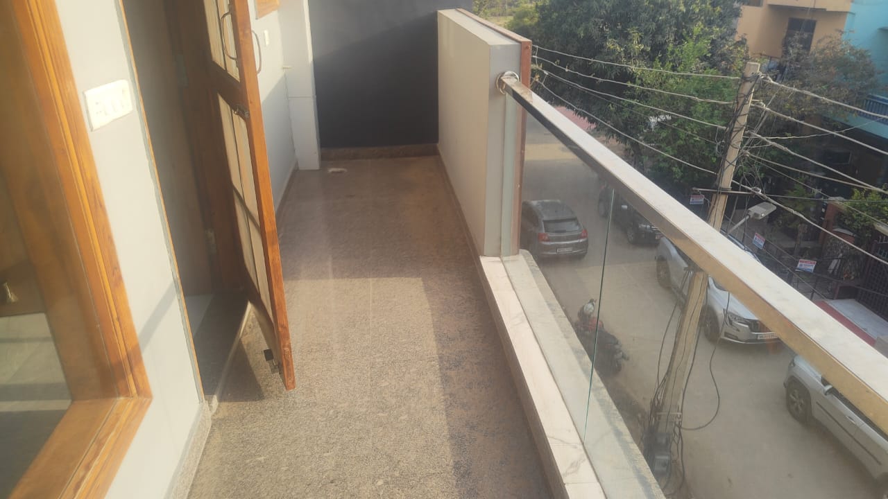 Property for Rent in Laxman Vihar, Gurgaon 9+ Property on Rent in