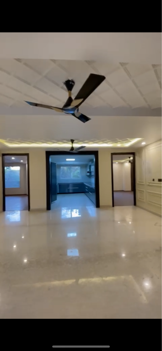 5 Bedroom 500 Sq.Yd. Builder Floor in Sushant Lok ii Gurgaon
