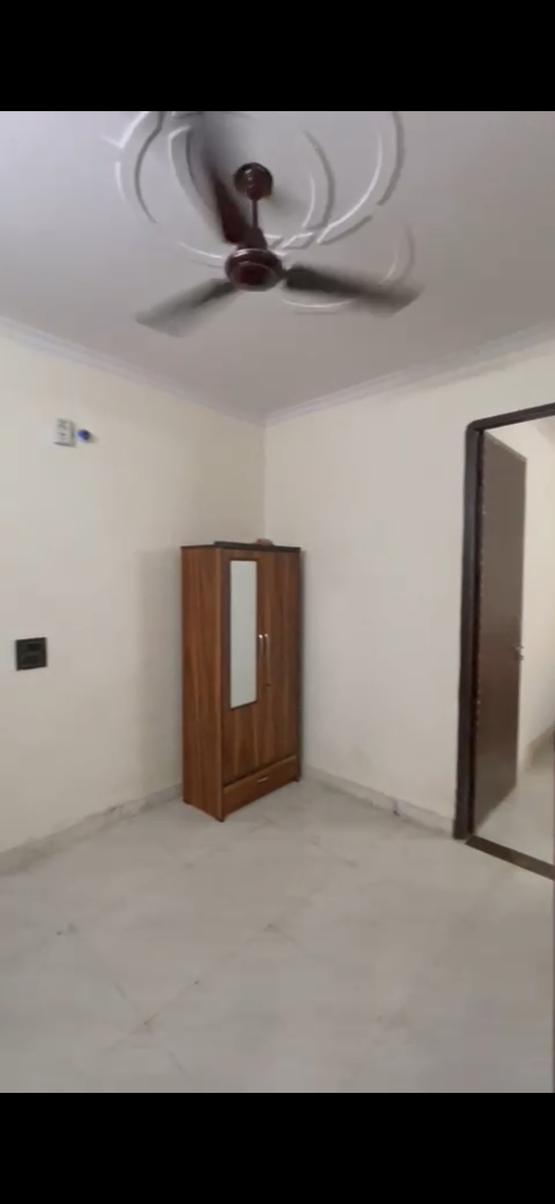 Rental 1 Bedroom 400 Sq.Ft. Independent House in New Ashok Nagar Delhi