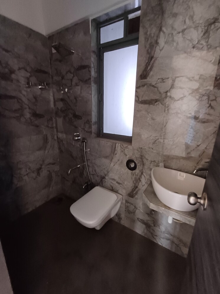 Bathroom, l-k-samarpan 1 Bedroom 457 Sq.Ft. Apartment In Jogeshwari East Mumbai 6607512