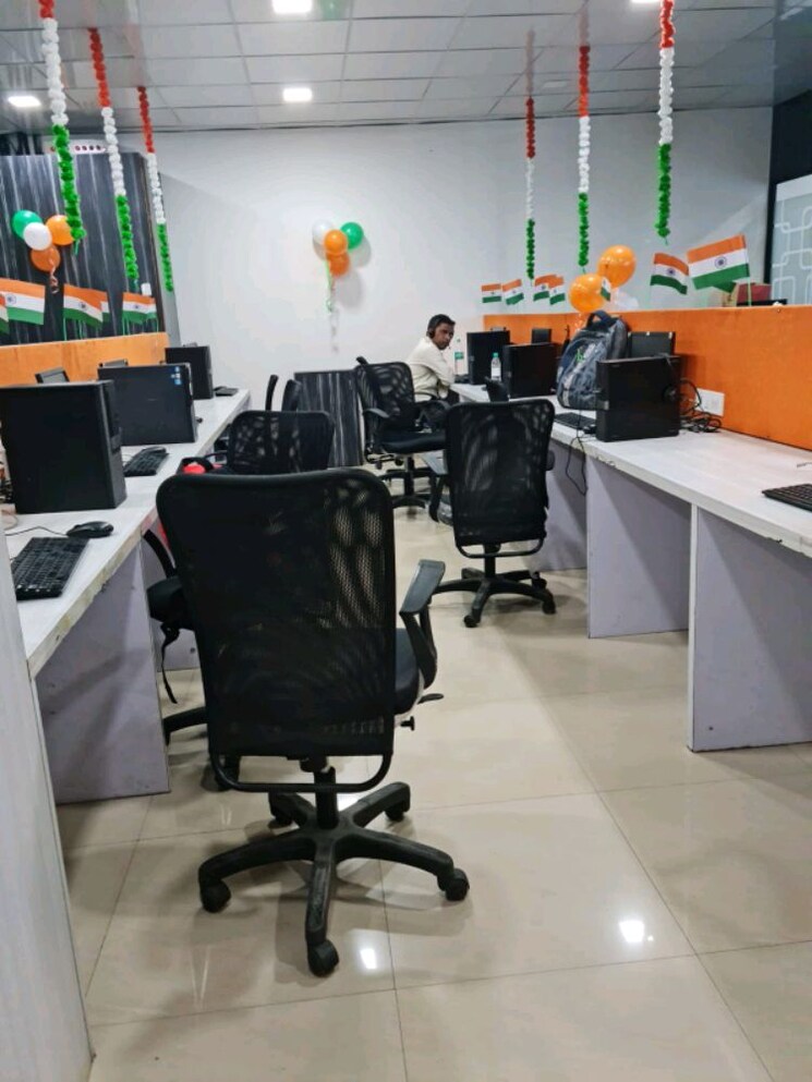 Team Area, squarefeet-centura-square Commercial Office Space 2400 Sq.Ft. In Wagle Industrial Estate Thane 6607594