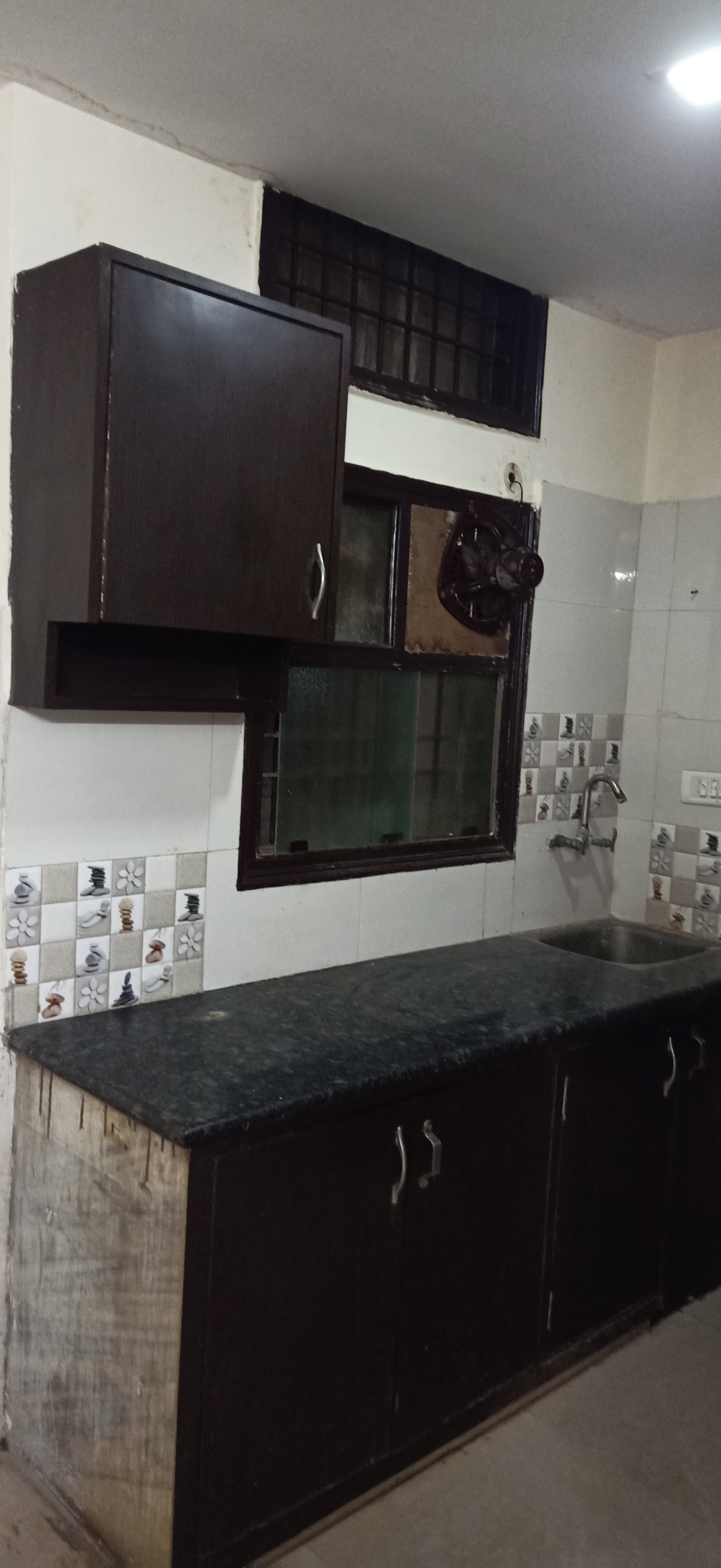 Rental 1 RK 400 Sq.Ft. Independent House in New Ashok Nagar Delhi 6611151