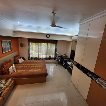 Master Bedroom in 3 BHK Apartment at Juhu – for Rent
