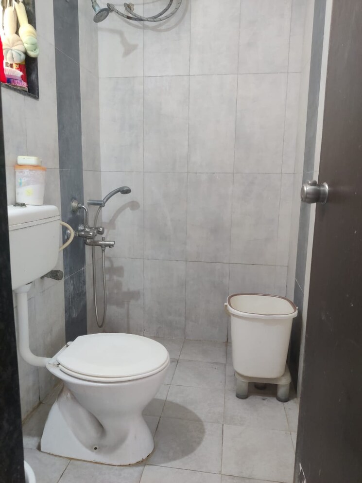 Bathroom, dreams-nandini 2 Bedroom 940 Sq.Ft. Apartment In Shewalwadi Pune 6613415