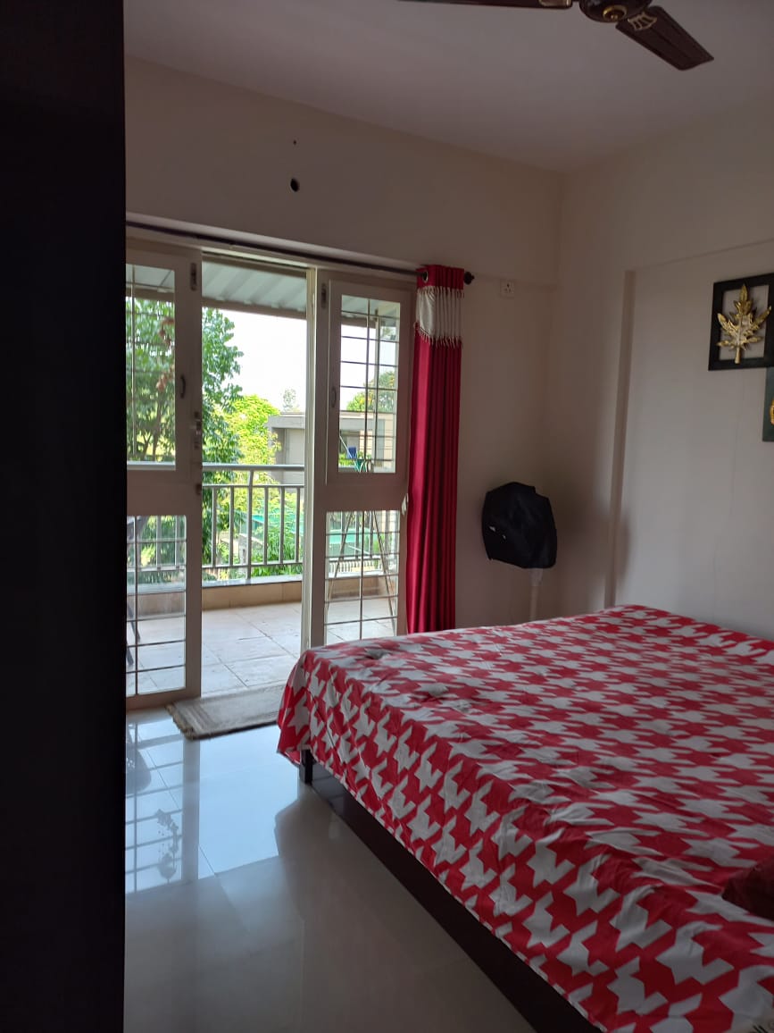 Resale 1.5 Bedroom 850 Sq.Ft. Apartment in Gemini Grand Bay, Manjari