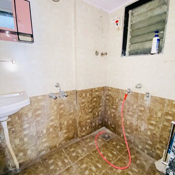 Bathroom in 1 BHK Apartment at Shiv Darshan Dombivli West, Dombivli West – for Rent