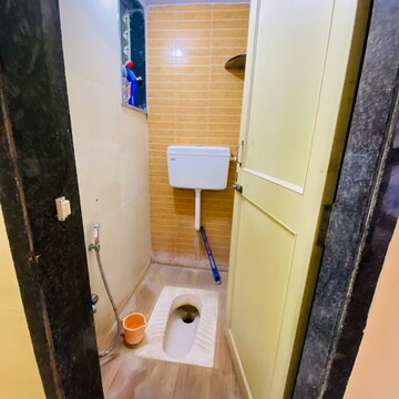 Bathroom in 1 BHK Apartment at Shiv Darshan Dombivli West, Dombivli West – for Rent