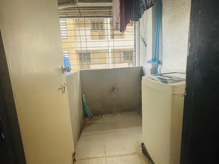 Bathroom, dreams-nandini 2 Bedroom 940 Sq.Ft. Apartment In Shewalwadi Pune 6613610