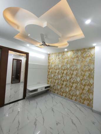 2 BHK Builder Floor फॉर रीसेल इन Uttam Nagar Delhi  6617530