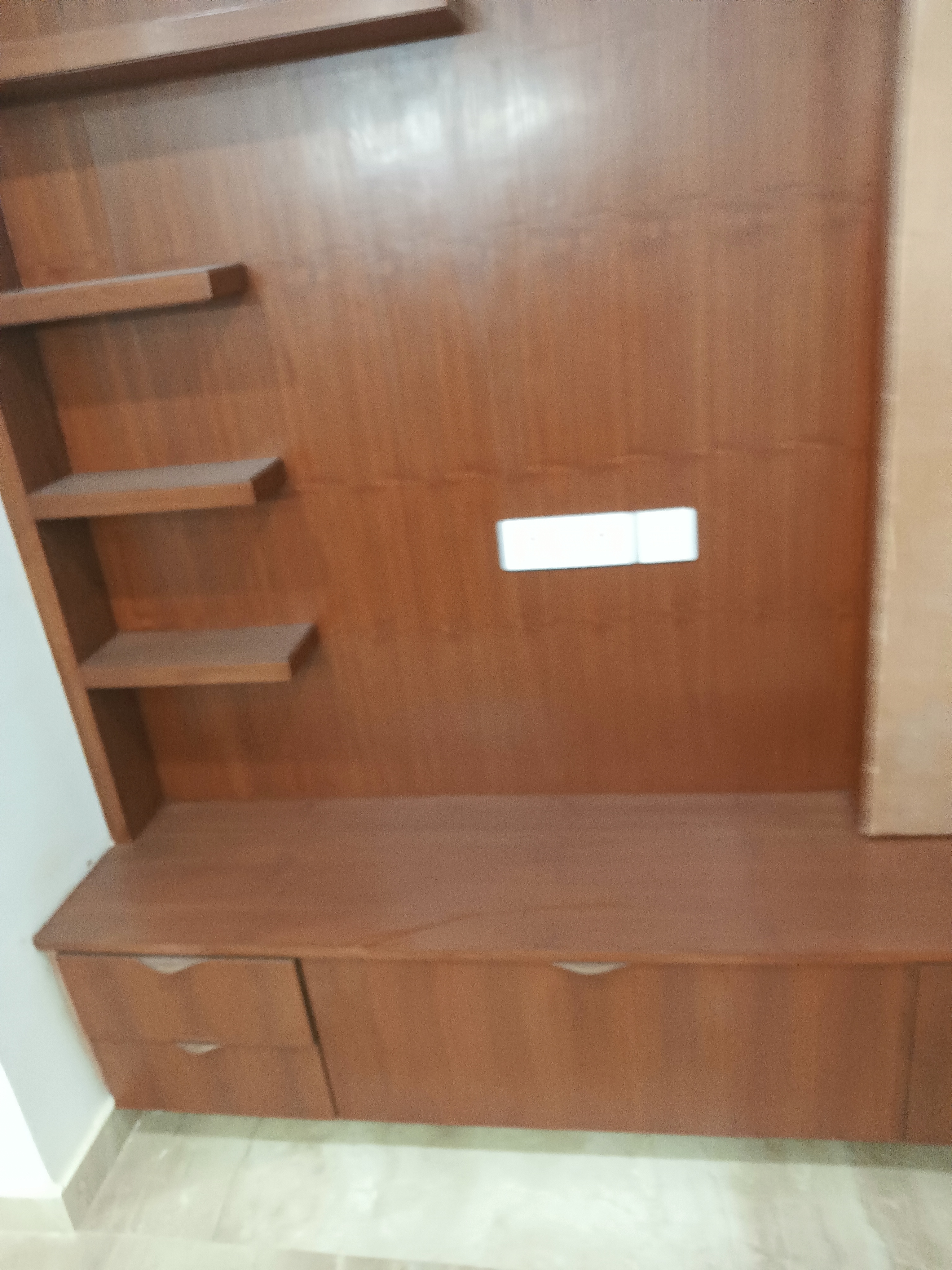 Rental 3 Bedroom 1500 Sq.Ft. Apartment in Gautam Nagar Delhi 6617671