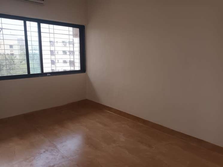 3 Bedroom 950 Sq.Ft. Apartment in Vile Parle West Mumbai