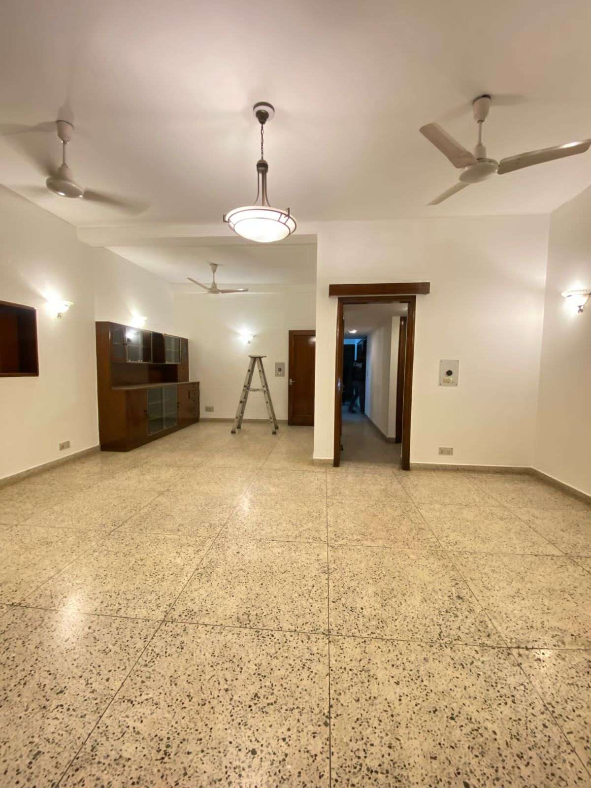 2 BHK Builder Floor For Rent in Sarvapriya Vihar Delhi 6619158