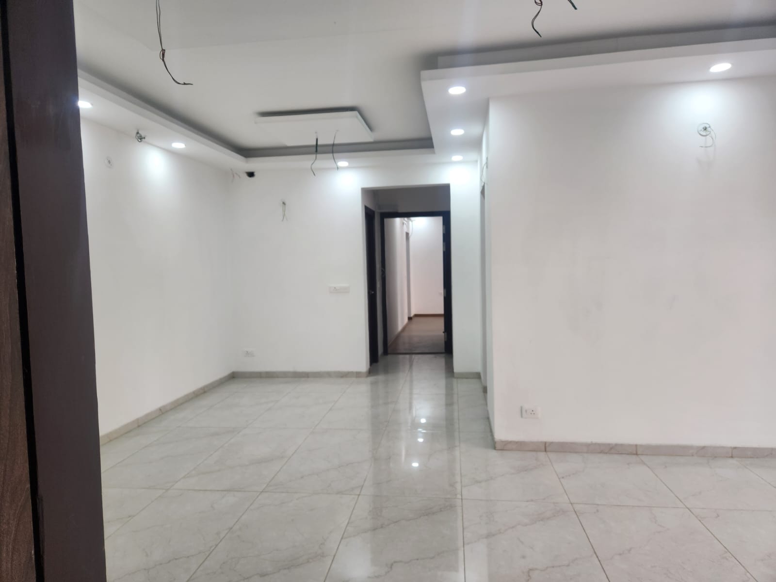 Rental 3 Bedroom 3200 Sq.Ft. Independent House in Emaar Gomti Greens