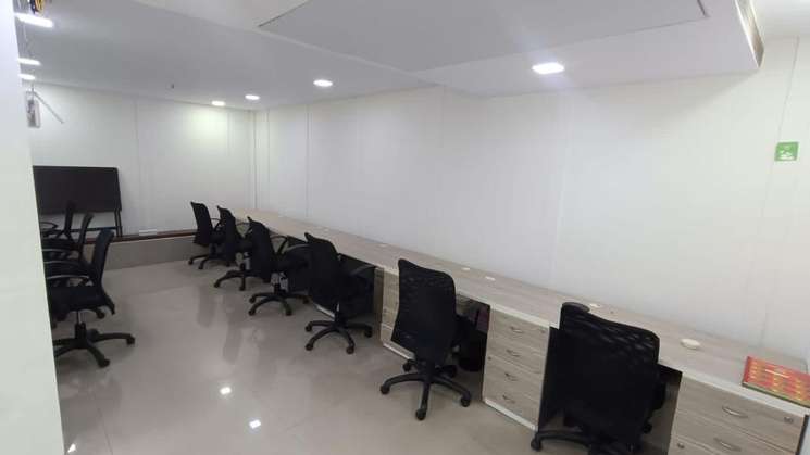 Commercial Office Space 2200 Sq.Ft. in Malad West Mumbai