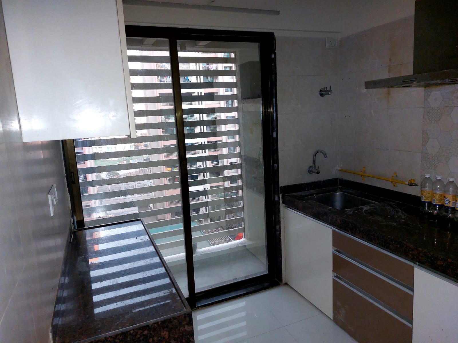Rental 1 Bedroom 415 Sq.Ft. Apartment in Oberoi Springs, Andheri West
