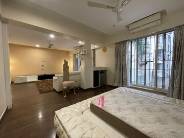 Bedroom in 5 BHK Villa at Lokhandwala Complex, Andheri West – for Rent