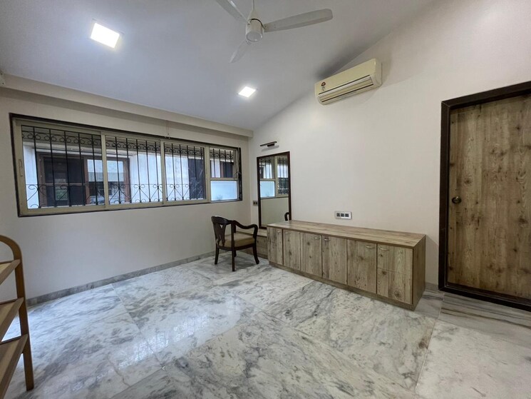 Room, lokhandwala-complex 5 Bedroom 4000 Sq.Ft. Villa In Andheri West Mumbai 6622693