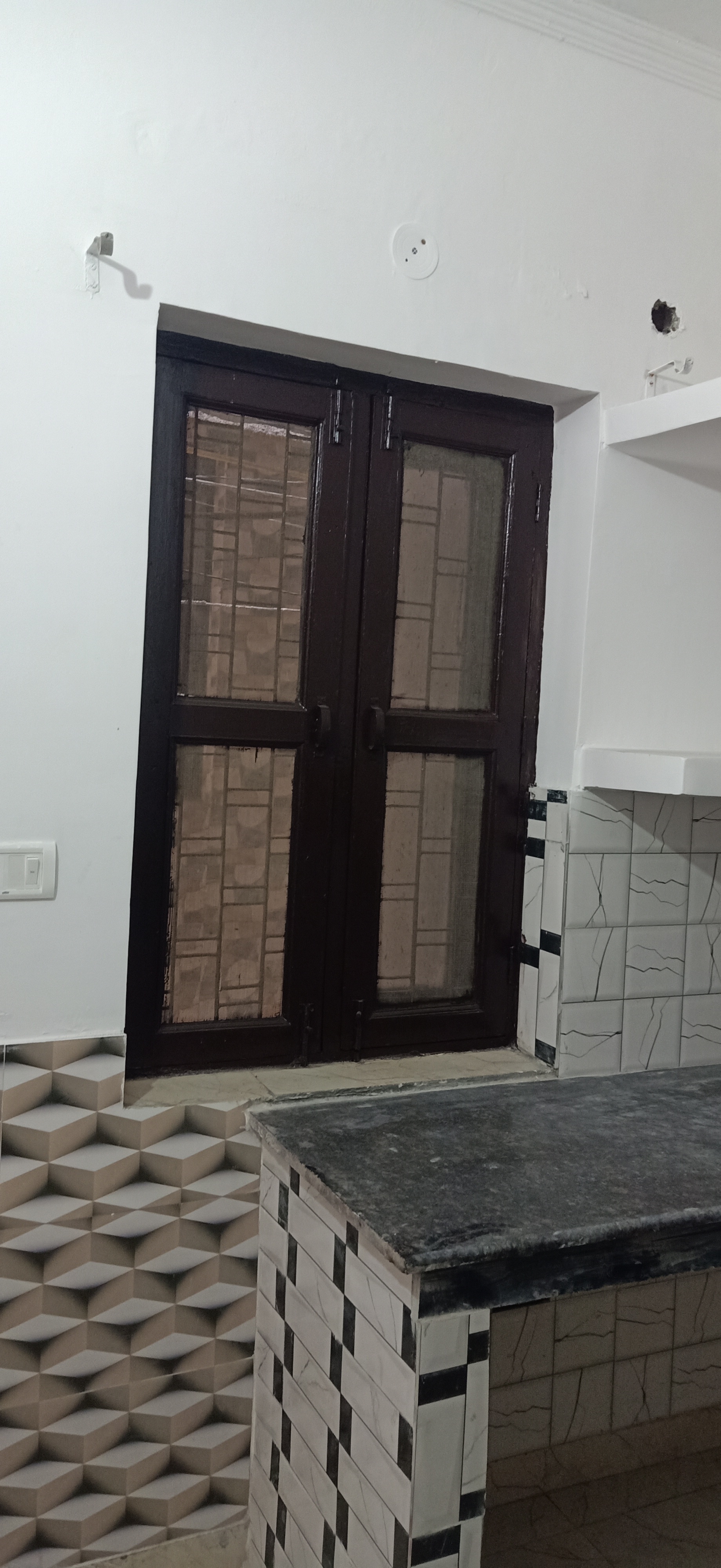 Rental 1 RK 350 Sq.Ft. Independent House in New Ashok Nagar Delhi 6623994